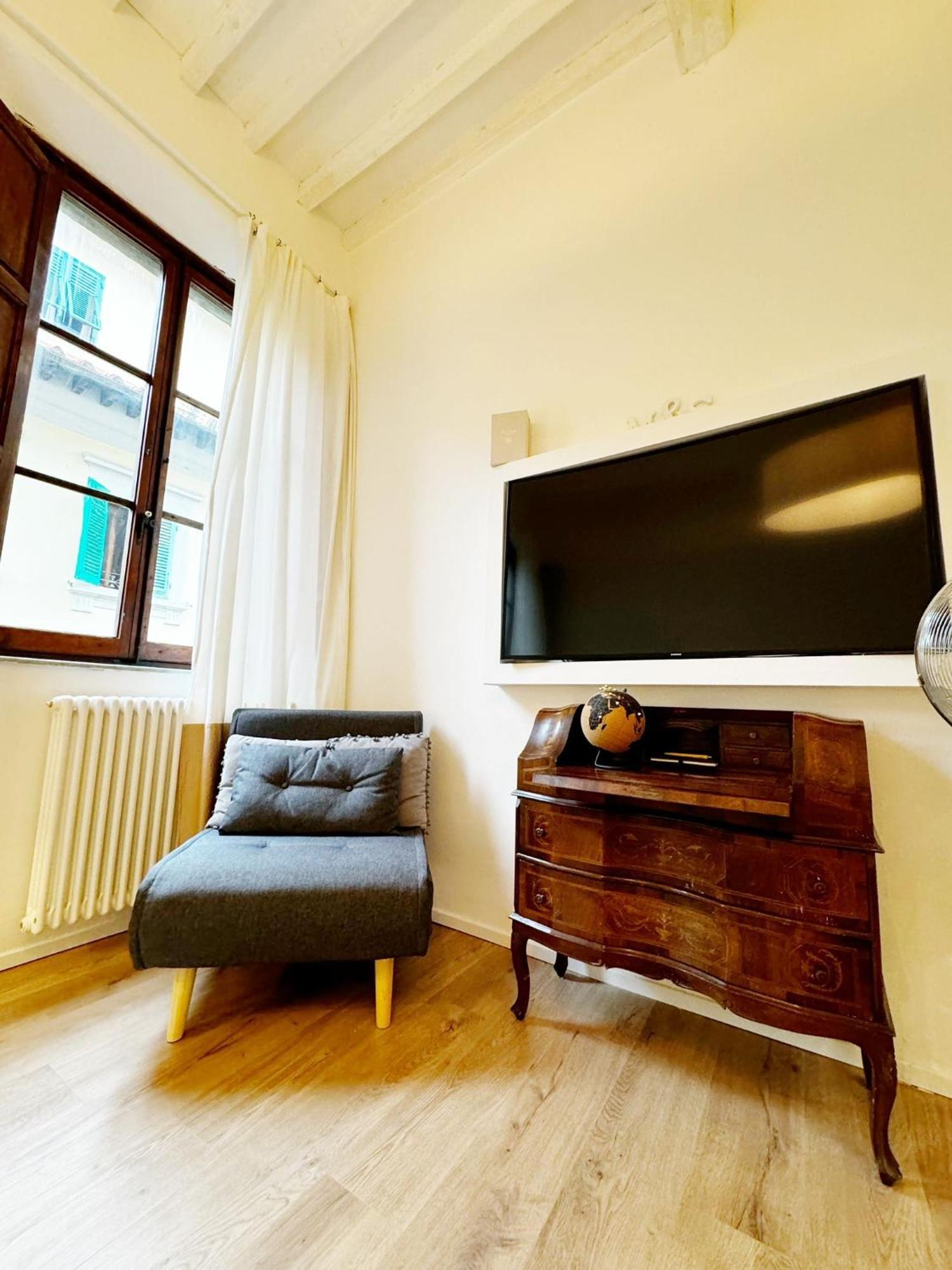 Boutique Room - Centro Storico 20 Min Da Firenze Empoli Eksteriør billede